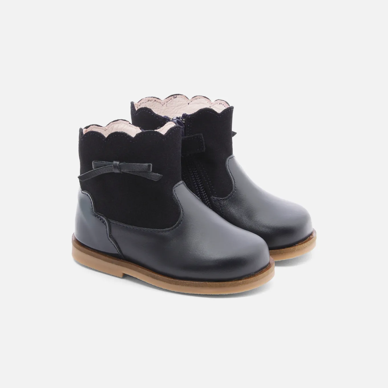 Baby girl leather boots