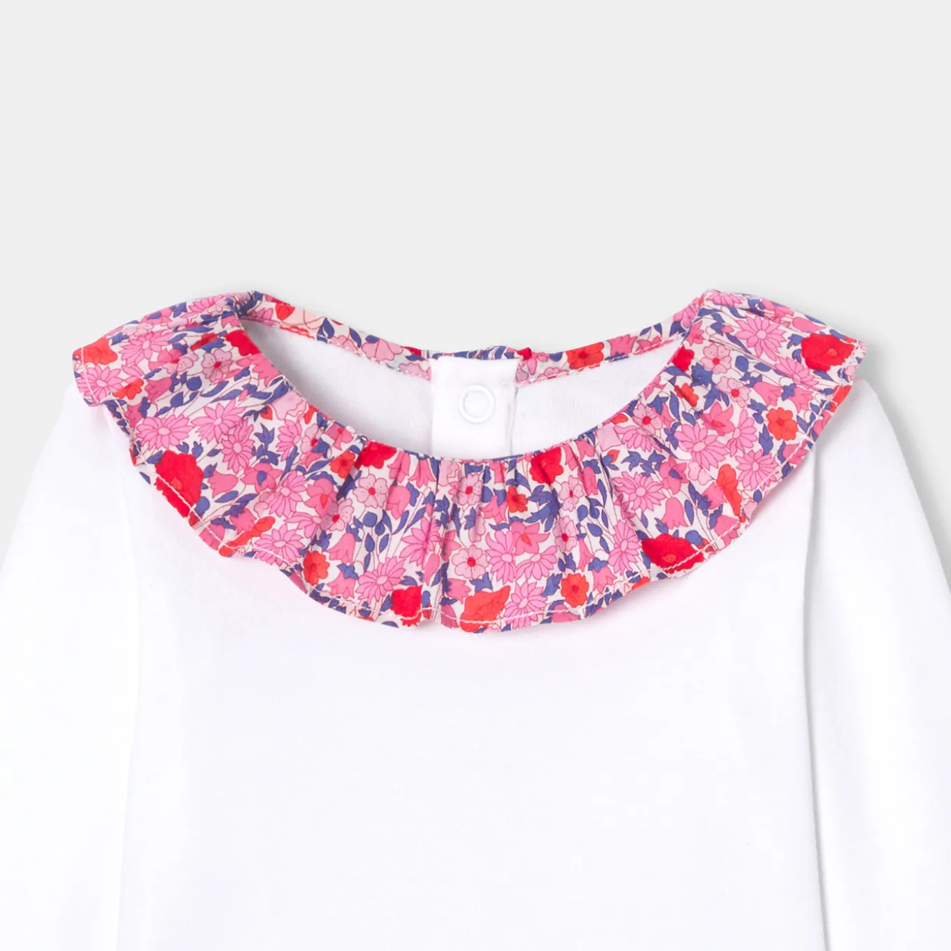 Baby girl long-sleeved bodysuit