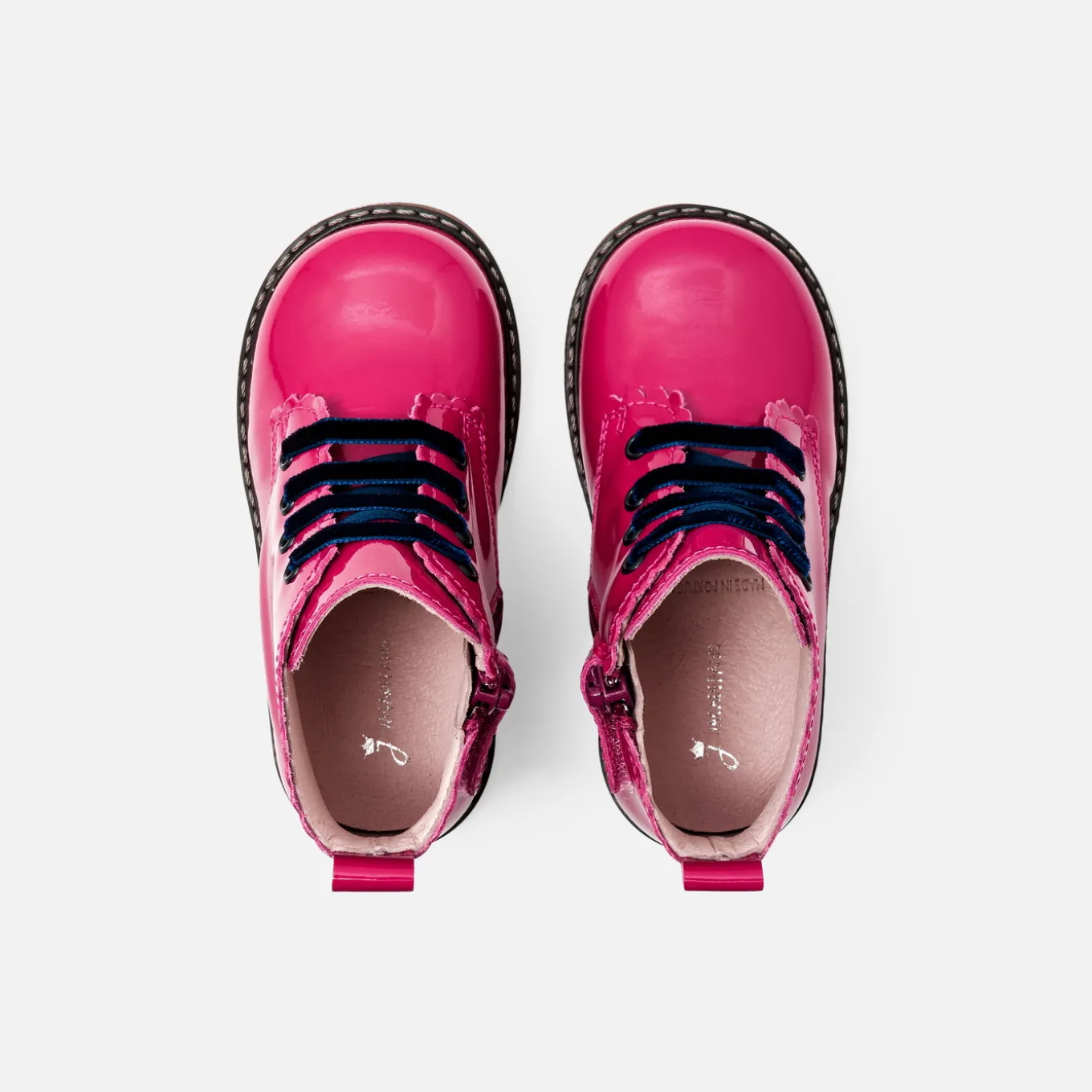 Baby girl smooth leather booties