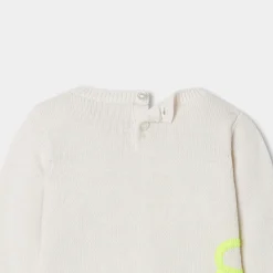 Baby girl sweater with embroidered flowers