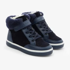 Boy lined sneakers