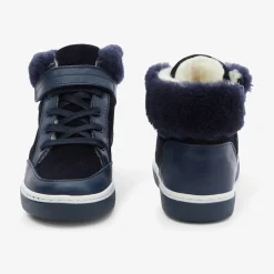 Boy lined sneakers