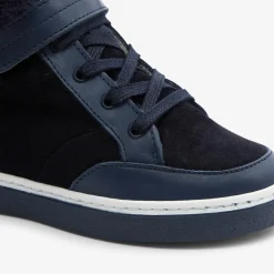Boy lined sneakers
