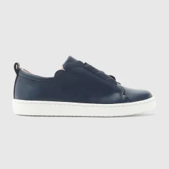 Girl comfort sneakers