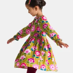 Girl dress in velvet milleraies