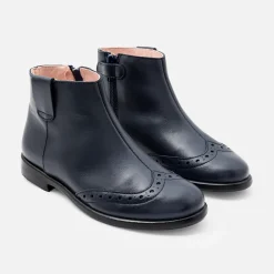 Girl leather boots