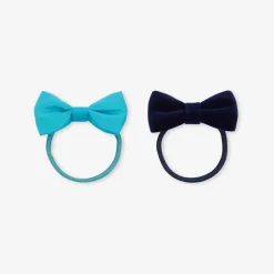 Girl pair of elastic bands